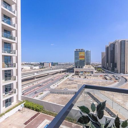 Bright And Airy Studio Apartment At Azizi Aura In Jebel Ali! Dubai Exterior photo