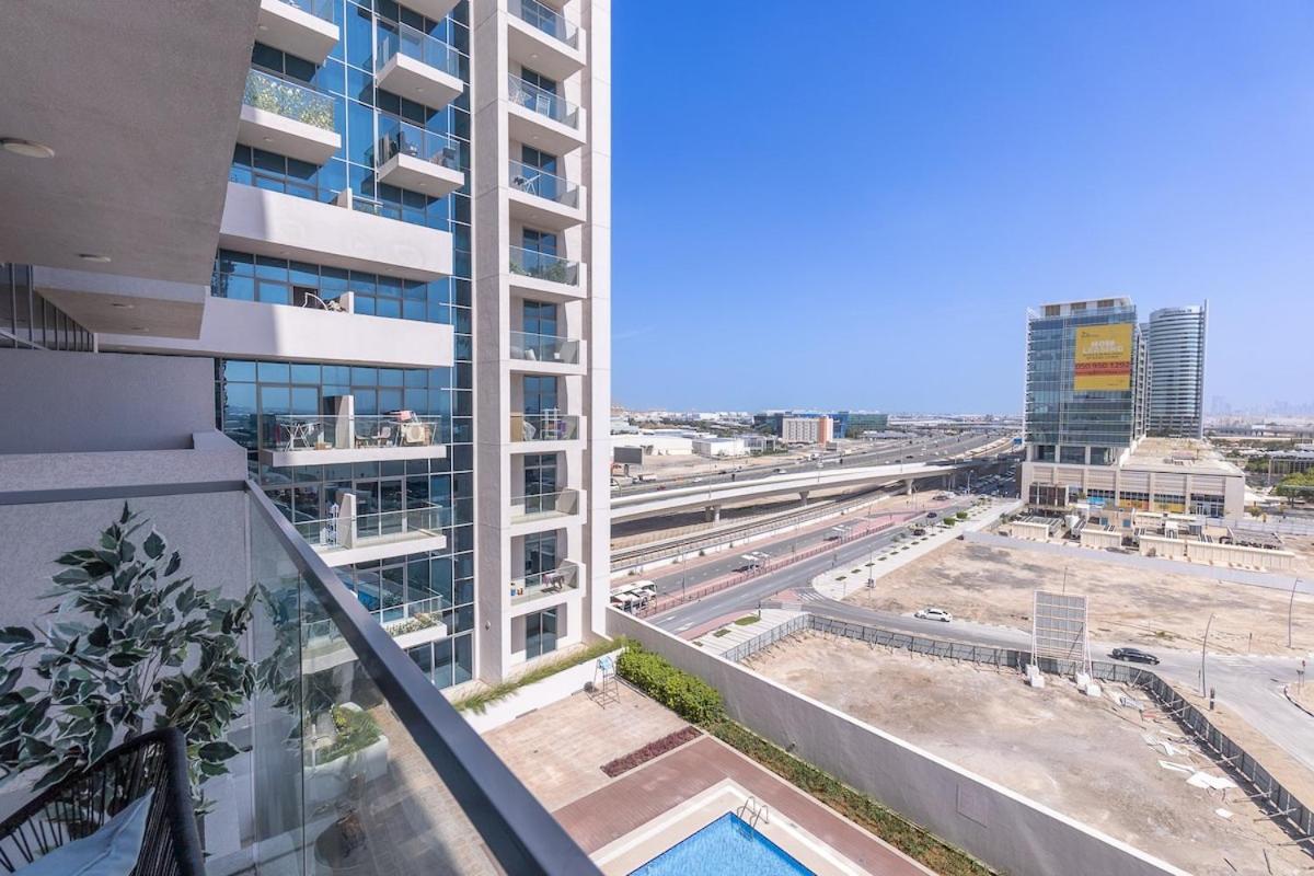 Bright And Airy Studio Apartment At Azizi Aura In Jebel Ali! Dubai Exterior photo